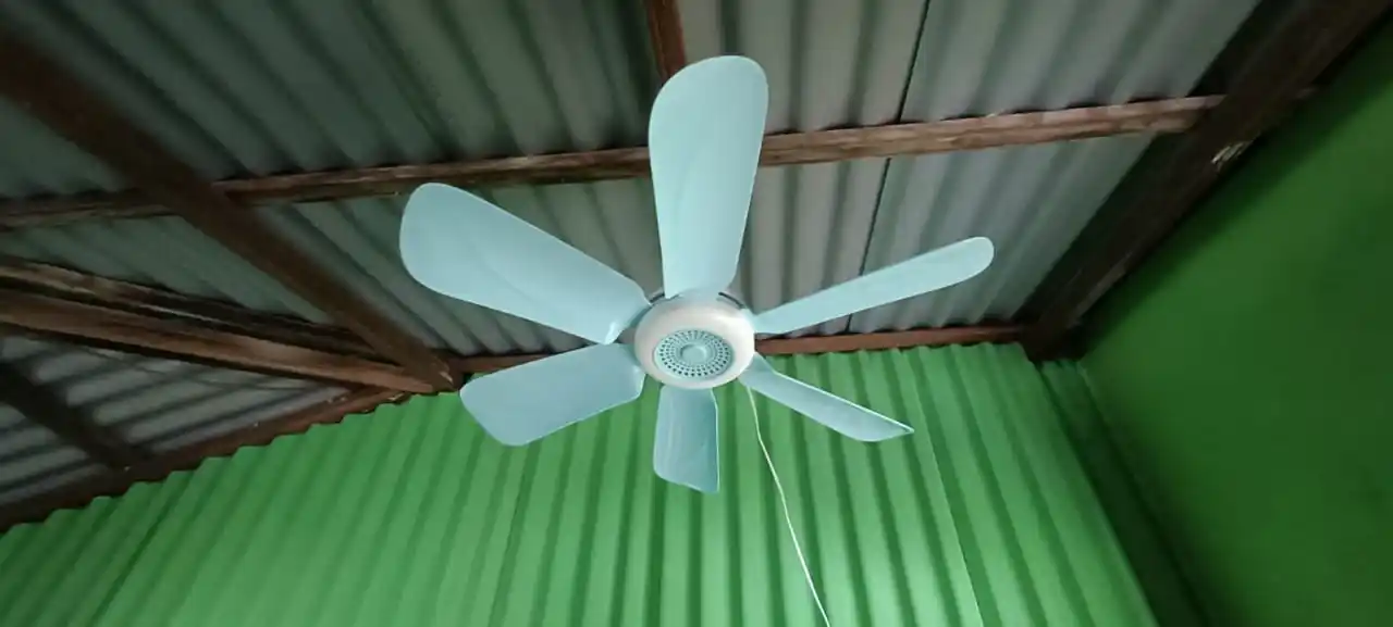 Mini portable ceiling fan 17''
